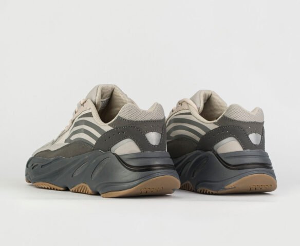 Adidas 700 tephra hotsell